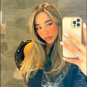 Meet your Posher, Linda